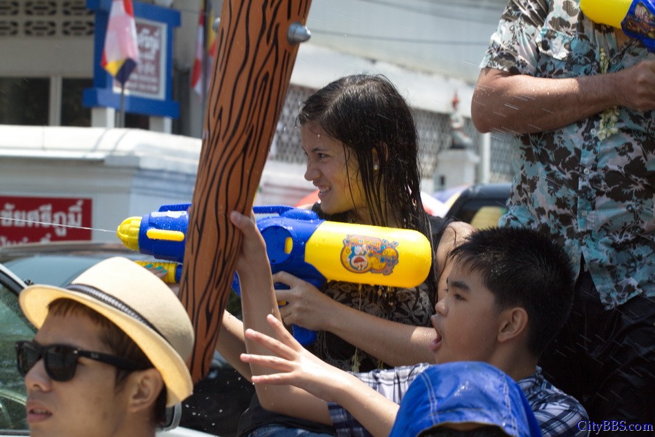 Chiangmai_Songkran_004.jpg