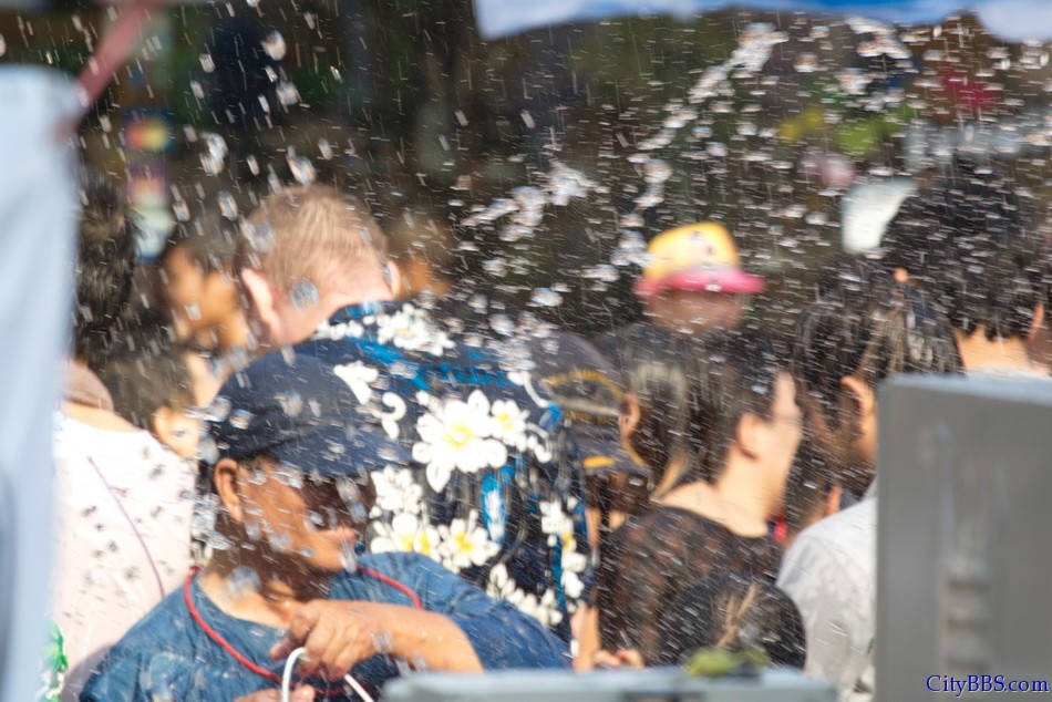 Chiangmai_Songkran_259.jpg