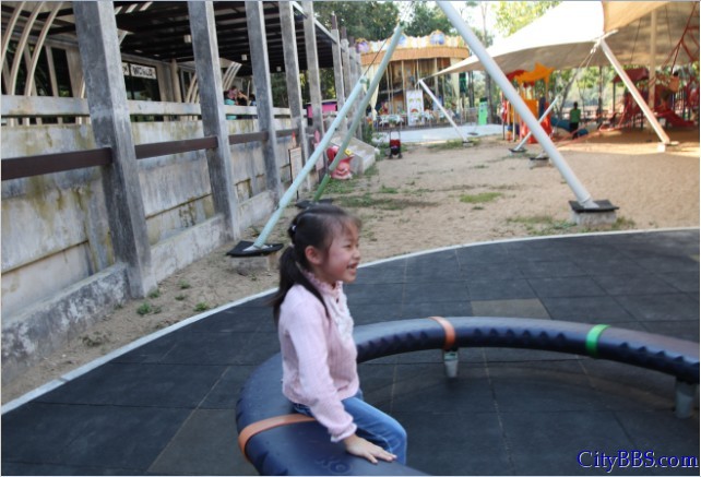 清迈的夜间动物园 Chiangmai Night Safari