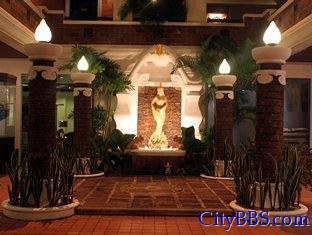 清迈拉明洛奇饭店及温泉中心 (Chiang Mai Raming Lodge Hotel)  