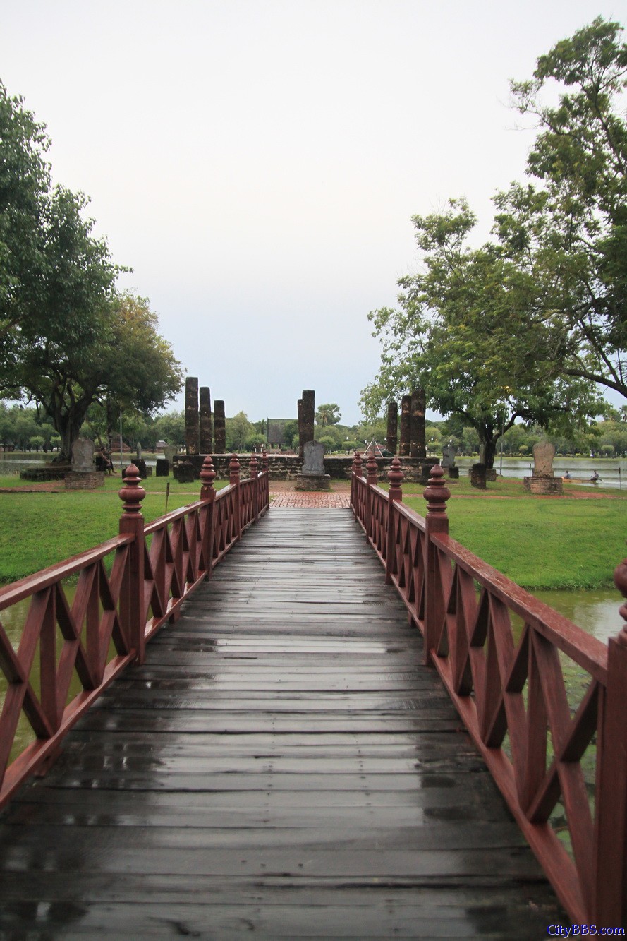 sukhothai historical park 素可泰历史文化公园