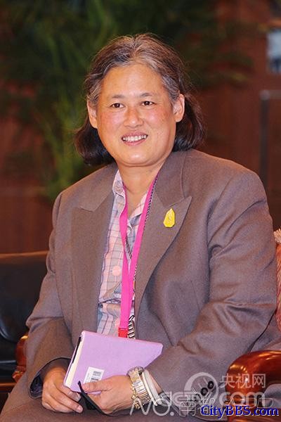 泰国诗琳通公主60华诞 大赦全国囚犯死刑改无期