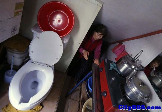 盘点世界各地蜗居 2平米的"笼屋"居然能住人