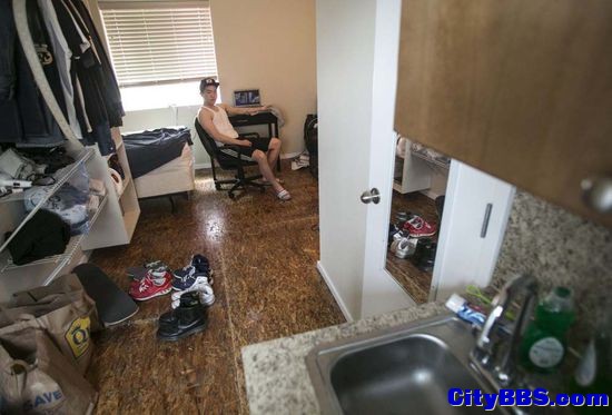 盘点世界各地蜗居 2平米的"笼屋"居然能住人