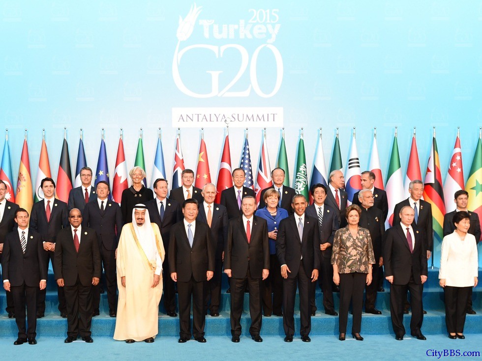习近平“位次”生变 G20峰会全家福藏玄机