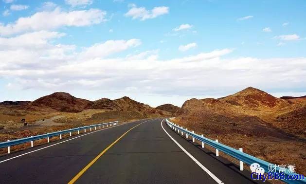 中国最美的10条公路 让归家的旅途不再寂寞