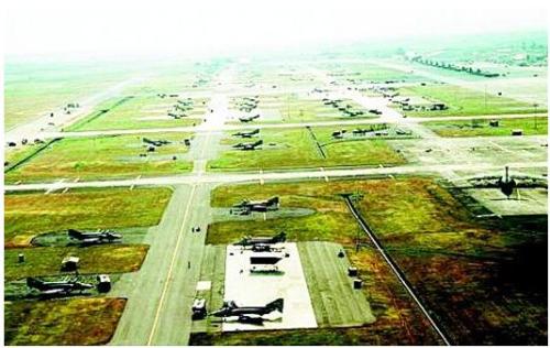 克拉克空军基地