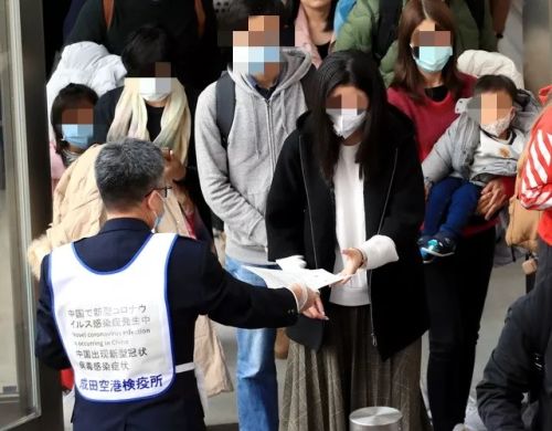 在中国落难的时候,才看出来日本人的真面目!