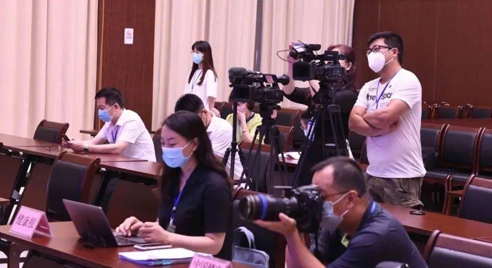 新闻发布会现场