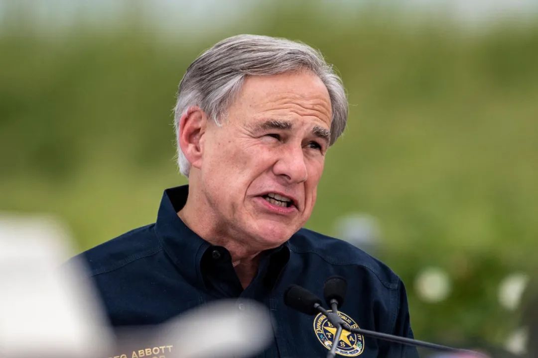 德州州长阿博特（Greg Abbott）