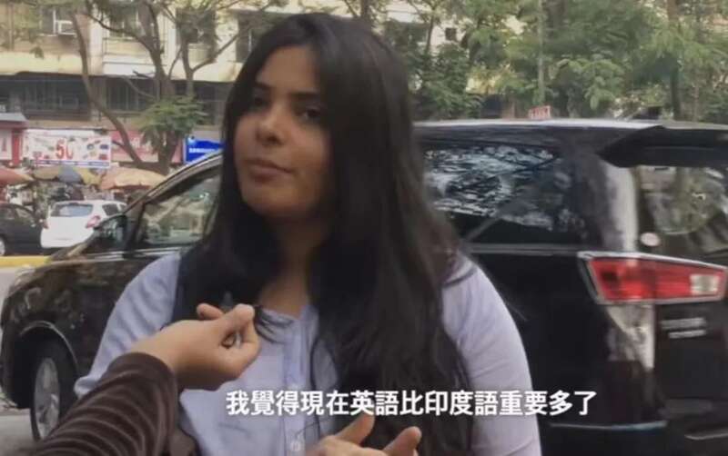 从小让孩子把英语当作母语来学习，用英语学习一切重要的科学知识