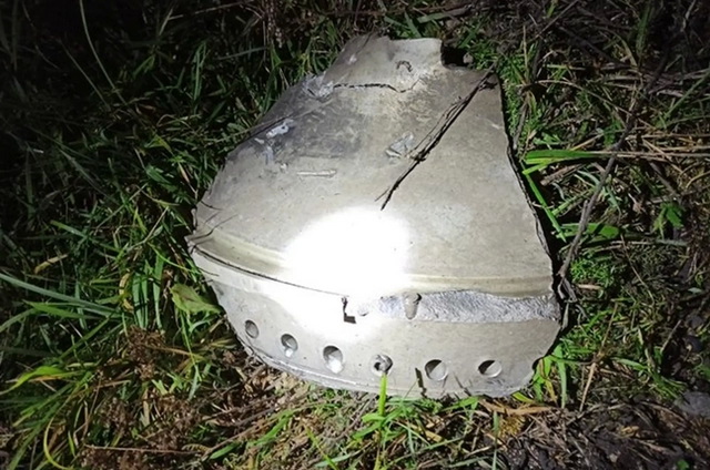 俄罗斯军事专家阿列克谢列昂科夫对卫星社称，落入波兰普舍沃杜夫村的有可能是乌克兰S-300防空导弹系统的导 ...