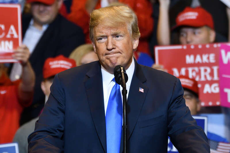 美国前总统川普（Donald Trump）因涉嫌支付艳星「狂暴」丹妮尔丝（Stormy Daniels）封口费而遭到起诉，成为 ...