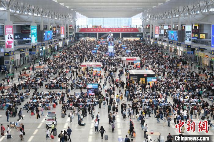 铁路上海站“五一”小长假单日旅客发送量或创历史新高