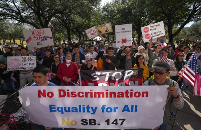 整个亚裔群体一直致力于消除SB147法案，他们在德州各大主要城市抗议 