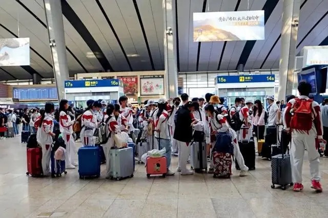 “双减”政策出台后，原来给孩子报课外补习的家长纷纷将目光投向研学