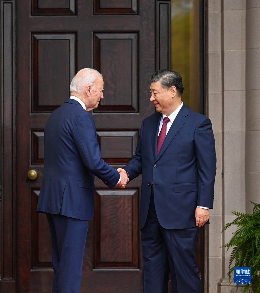 国家主席习近平同美国总统拜登在斐洛里庄园举行中美元首会晤