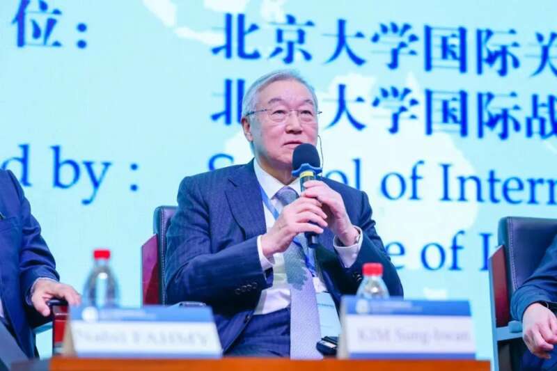 韩国泰斋未来战略研究院院长、韩国前外交通商部长官金星焕（Kim Sung-Hwan）