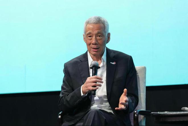 李显龙显然代表了新加坡的态度