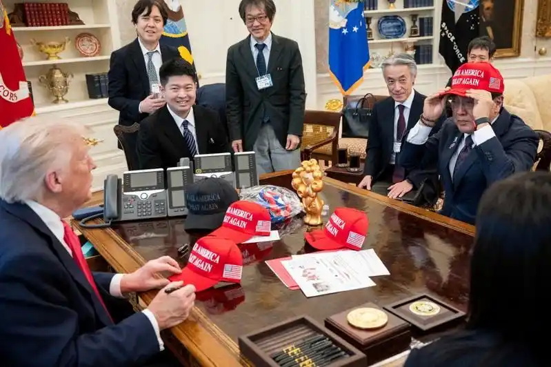 今年4月，日方谈判代表赤泽亮正前往白宫会见特朗普